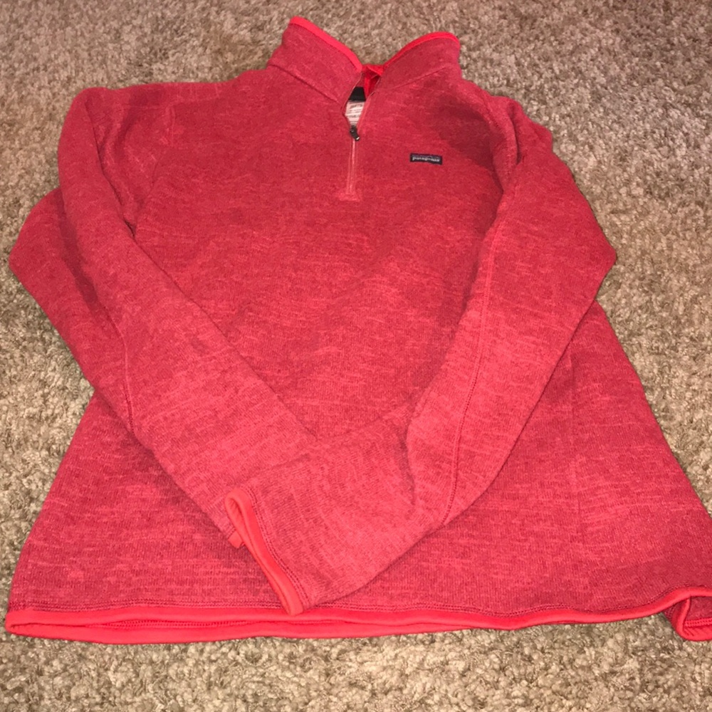 Women’s red Patagonia pullover